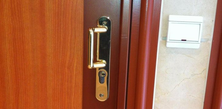 Serrurerie : pourquoi poser un blindage de porte ?