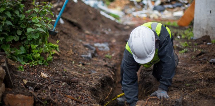 Tout ce qu’il faut savoir pour réparer une fuite sur un réseau enterré