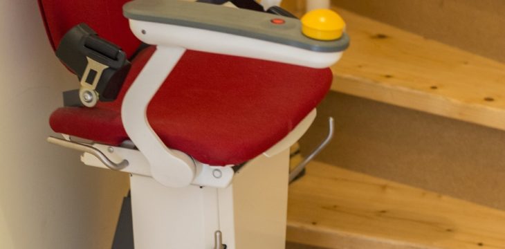 Monte-escalier : faut-il en choisir un neuf ou un d’occasion ?